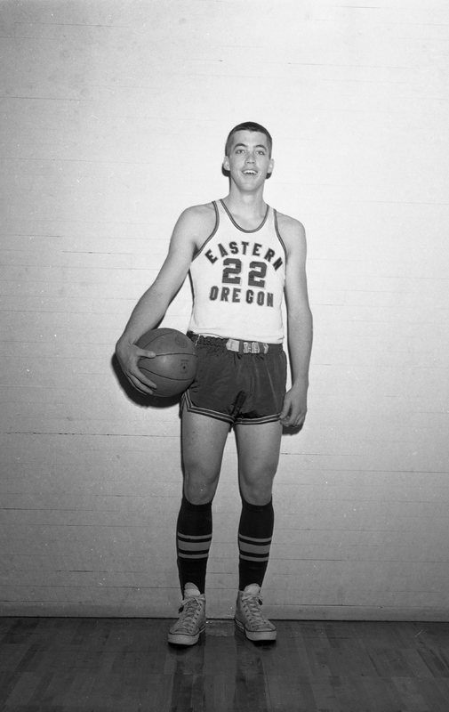 1964 Basketball Player 7-2