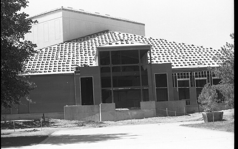 1989 Loso Hall Construction, Roof 17