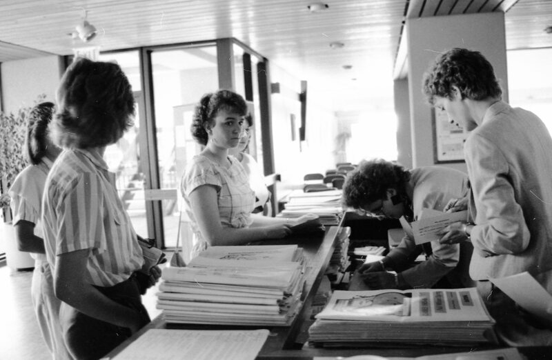 1985 Hoke Information Counter, Fall Term Registration 02