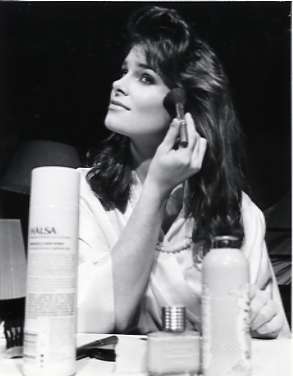 80's Theatre, Prop Makeup