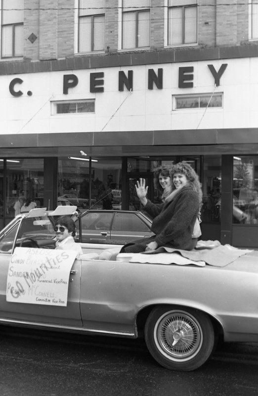 1985 Octoberfest Parade, Car 01