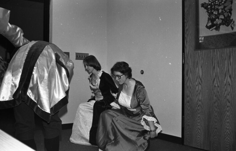 1977 Languages, French Club 39