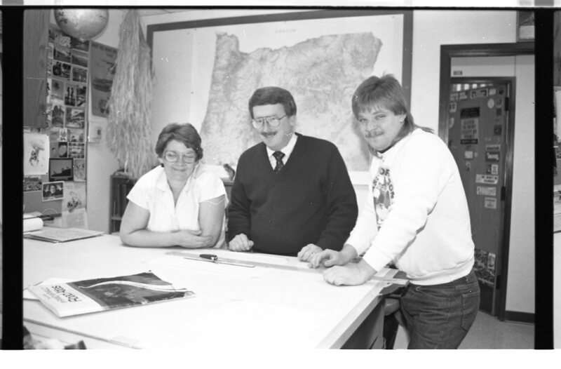 1988 Students, Consult Professor 02