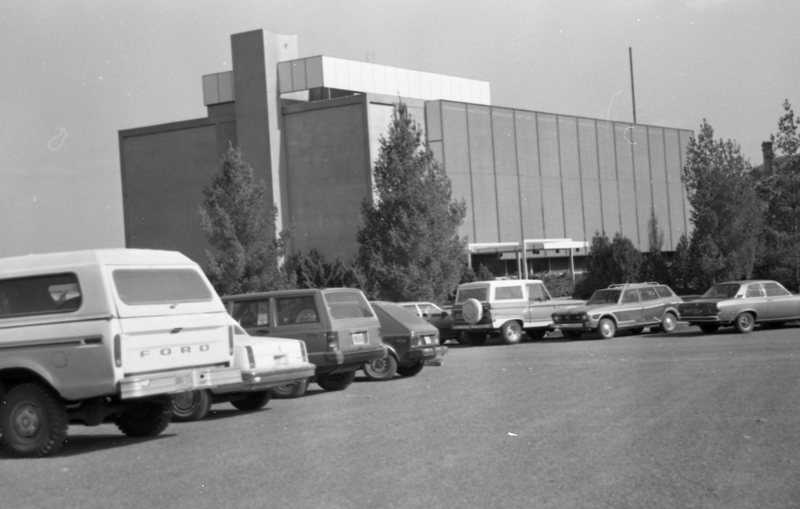 1986 Badgley Hall 2