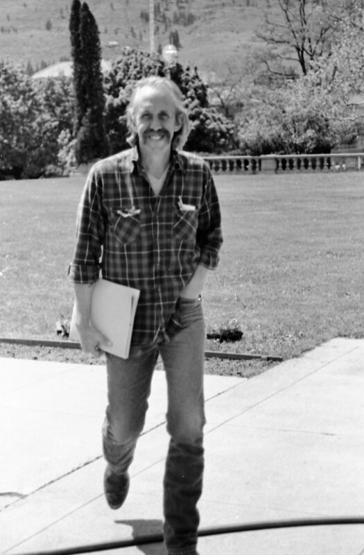 1988 Employee, Walking 02