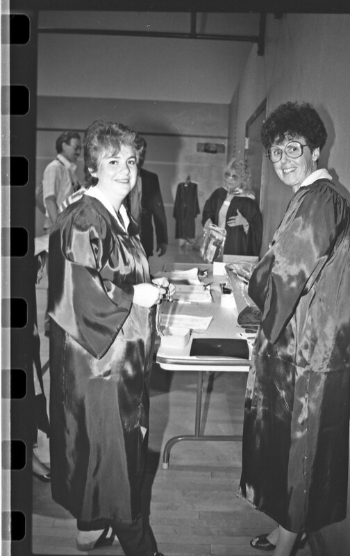 1989 Graduates 18