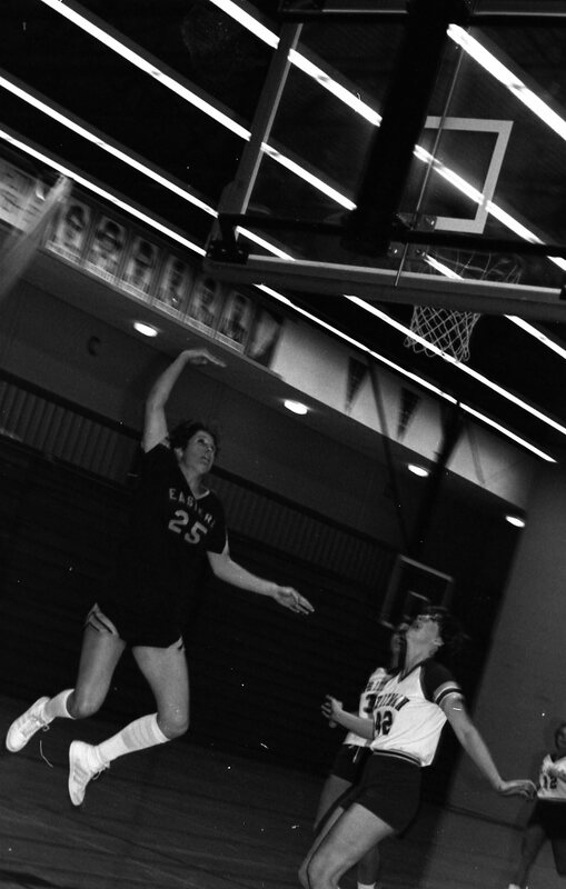 1984 Women's Basketball Action, EOSC vs. Whitman 23