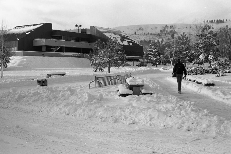 1984 Hoke Hall in Winter 04