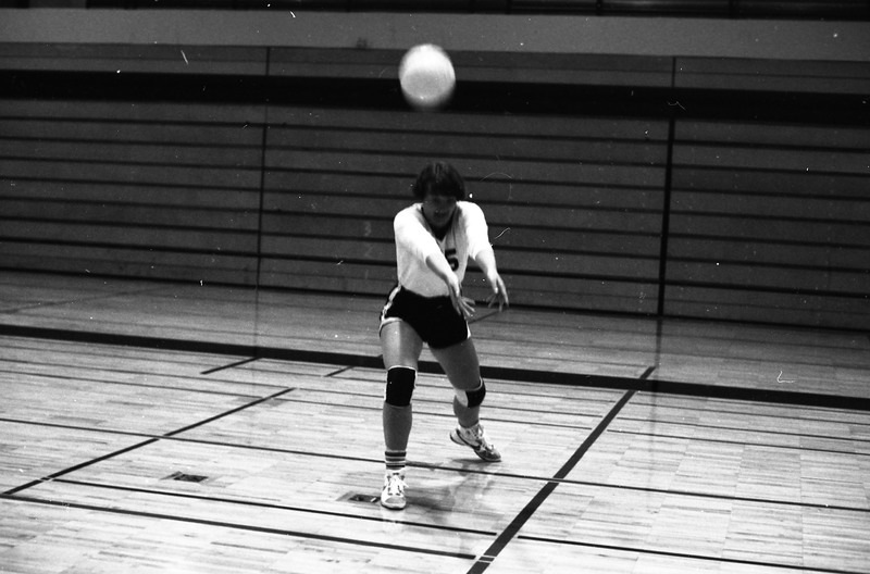 1980 Women's Volleyball Players 14