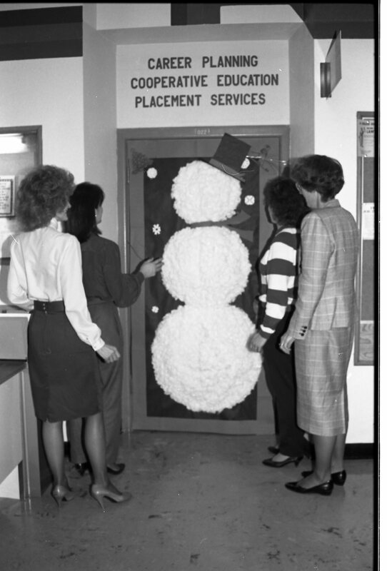 1989 Employees, Decor Award 02