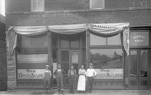 Elgin, Brick Saloon