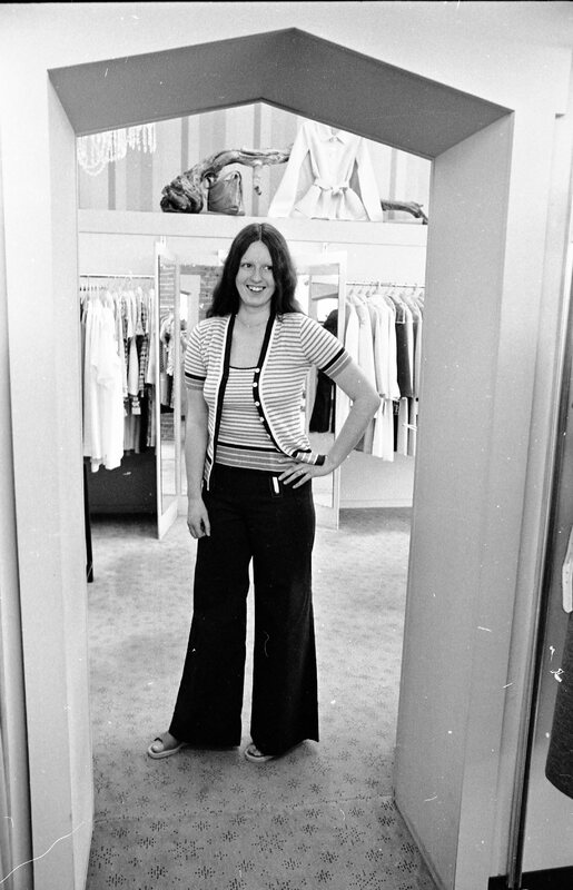 1974 Shopping, Student A 11
