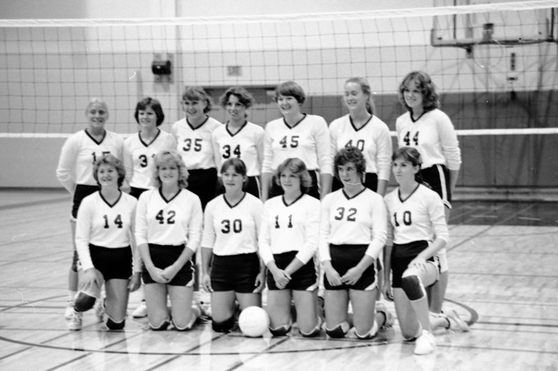 1980 Women's Volleyball Team 05
