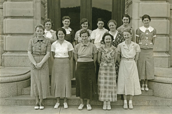 1935 Women's Sports, Lettered