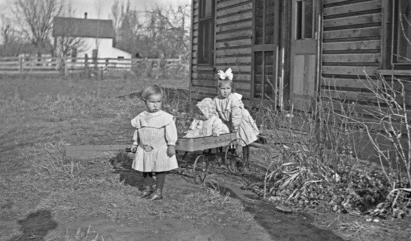Reuter Group-PP, Children 1
