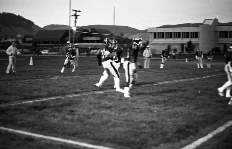 1980 Football, Pregame Warm-ups 04