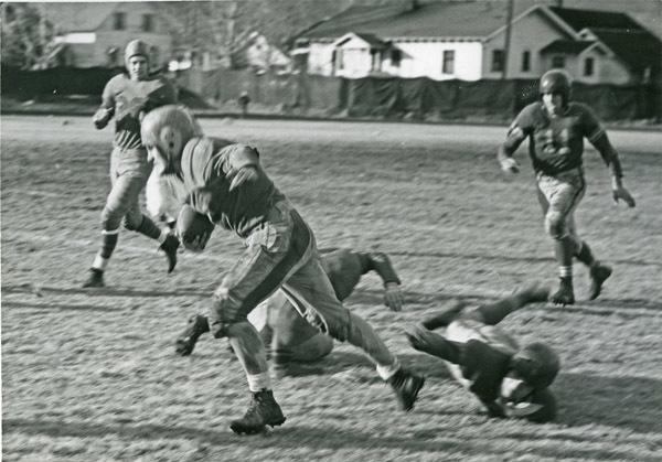 1949 Football Action 2