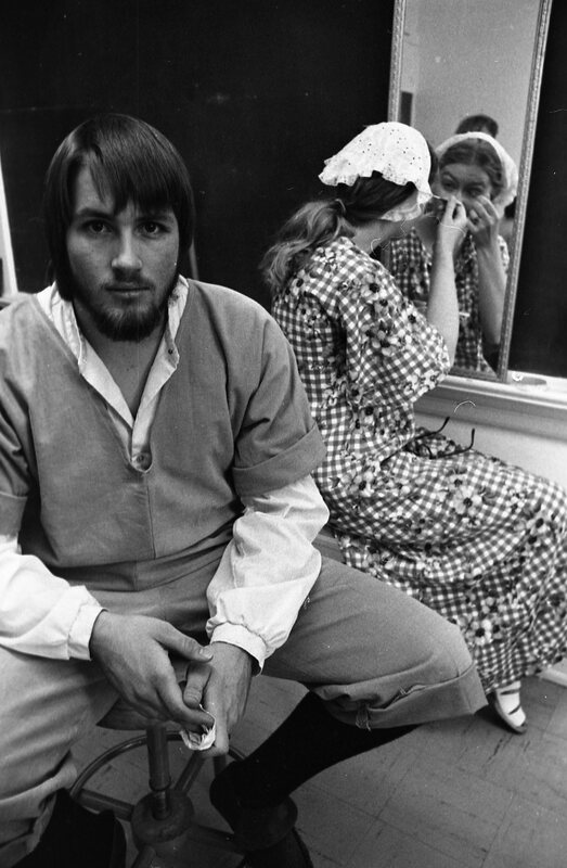 1974 Theater, Makeup Room 05