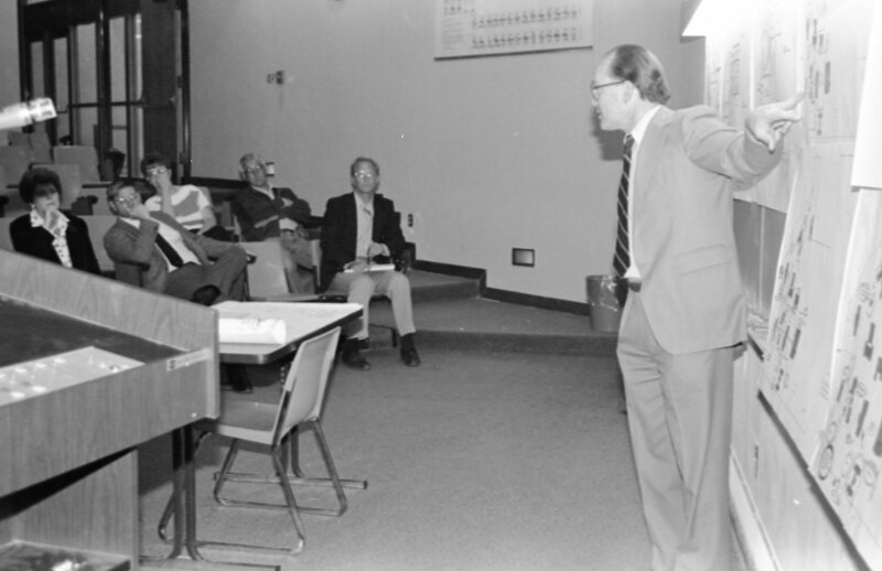 1987 Loso Hall, Planning 15