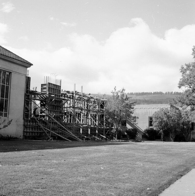 1971 Walter M. Pierce Library Remodel, Exterior 15