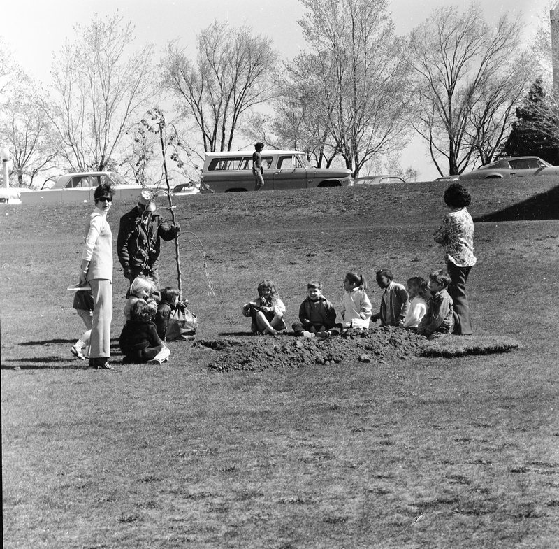 1972 Ackerman Elementary School, Tree Planting 01