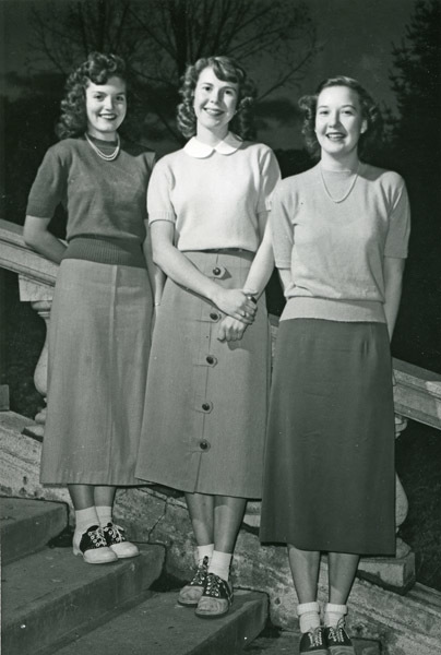1949 Homecoming Queen 3-1
