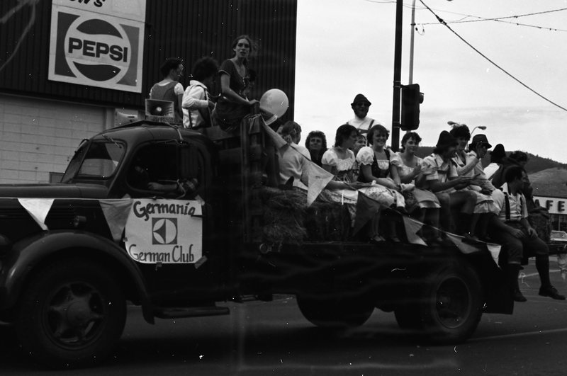 1980 Parade, Folk Dancers 03