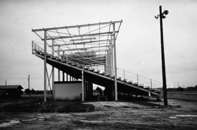 1984 Stadium Construction, Roofing 01