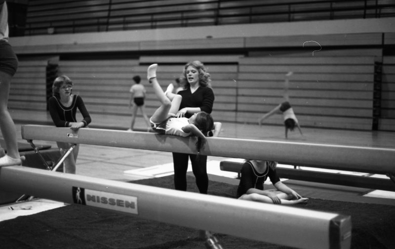 1981 Gymnastics Camp, Balance Beam 02