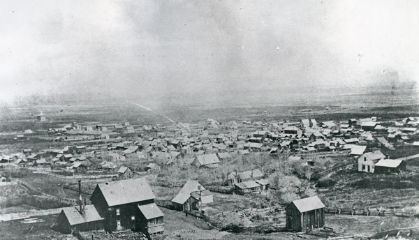 1875 La Grande, Hilltop View 03