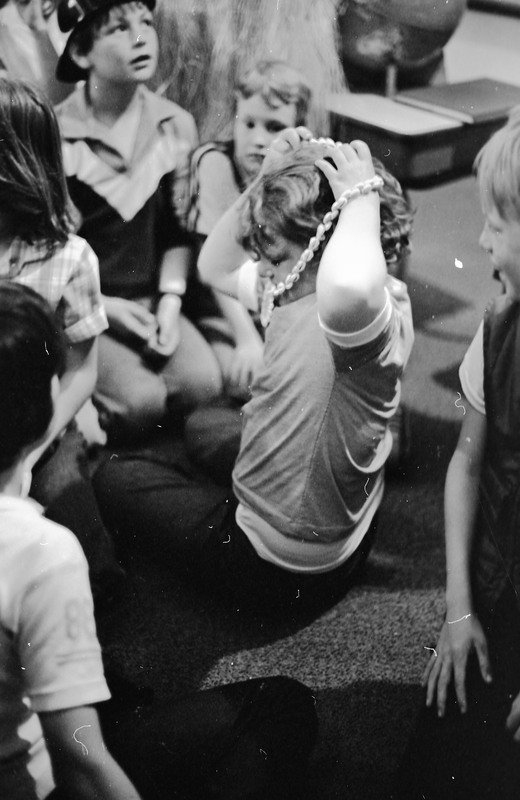 1981 Ackerman Elementary Classroom, Micronesian Program 02