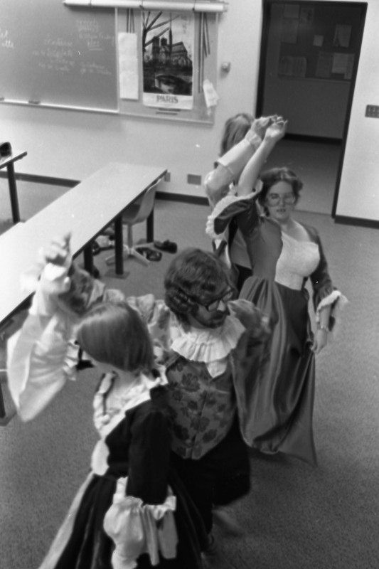 1977 Languages, French Club 27