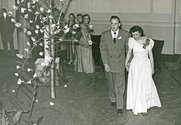 1949-50 Dance, Junior Prom 1