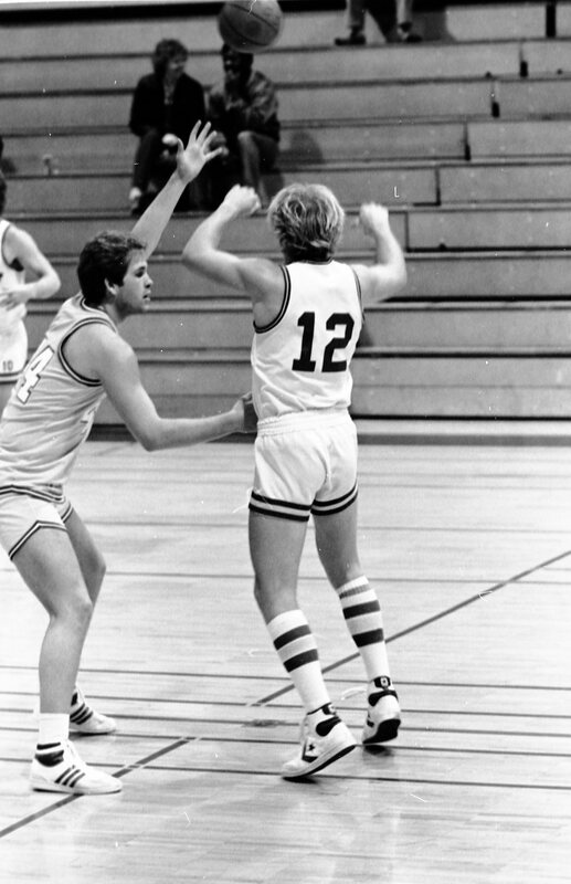 1983 Men's Basketball, EOSC vs. Idaho State, Action 18