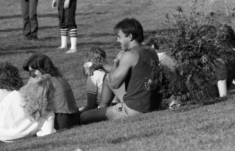 1985 Volleyball, New Students 08