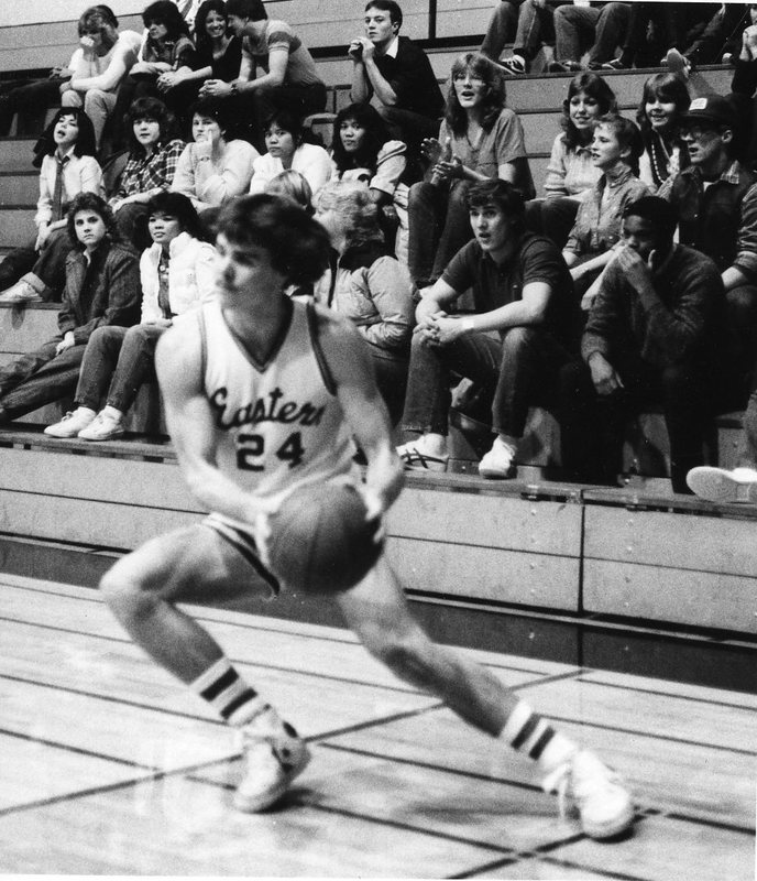80's Basketball Action 5-2