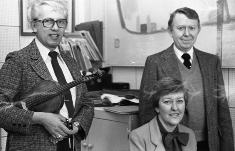 1984 Employees, Music 01