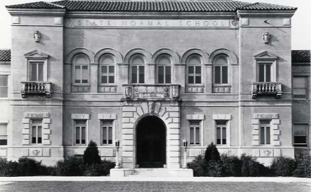 1934 Inlow Hall Entrance