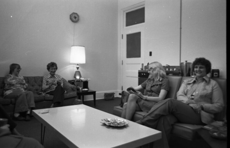 1976 Employees, Women's Lounge 02