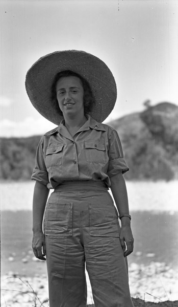 Clara Cohen, Red Cross 2