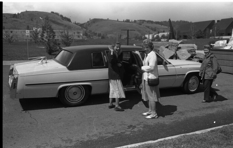 1990 Continuing Education Employees, Limo 02