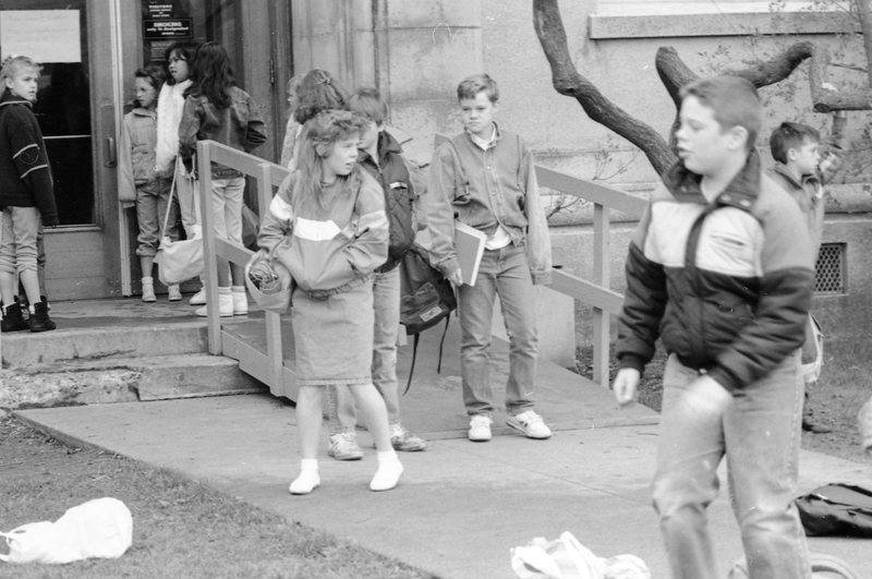 1988 Ackerman Elementary Outdoors
