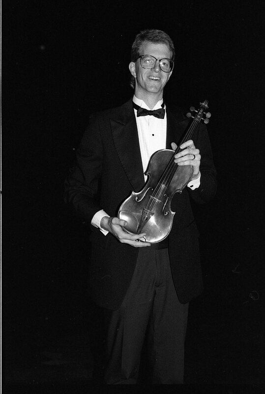 1990 Violinist, Clark Potter 07
