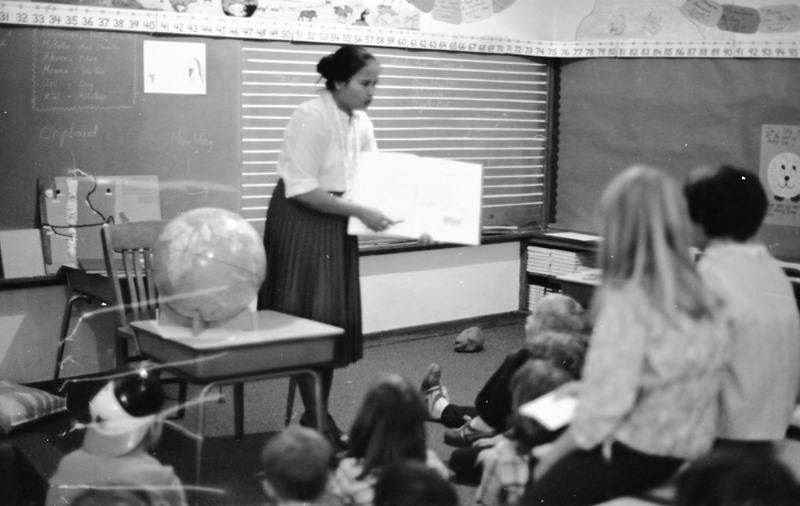 1981 Ackerman Elementary Classroom, Micronesian Program 16
