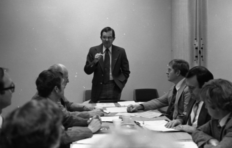 1981 Employees, Meeting 02