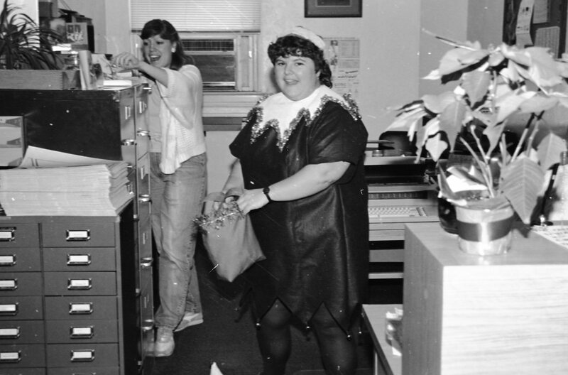 1986 Employees, Christmas 04