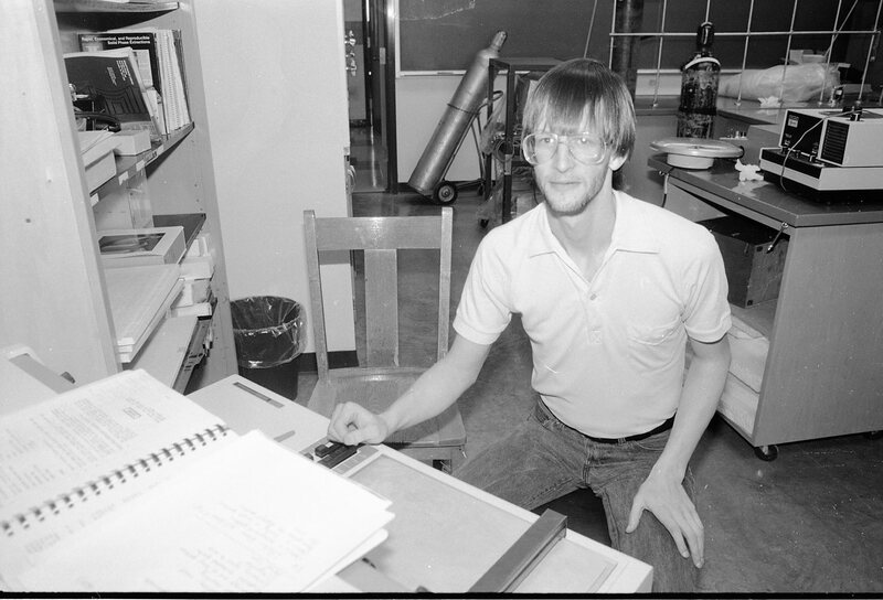 1991 Science Award, Eric Stover 03