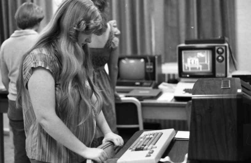 1981 Computer Center, Open House 06