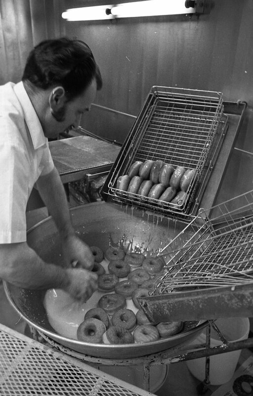 1974 Employee, Unidentified Cook 04