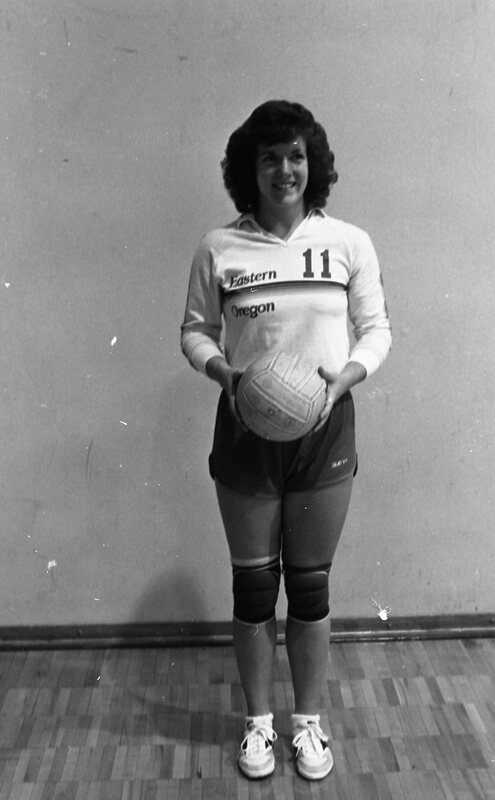 1982 Women's Varsity Volleyball Players, Portraits 02